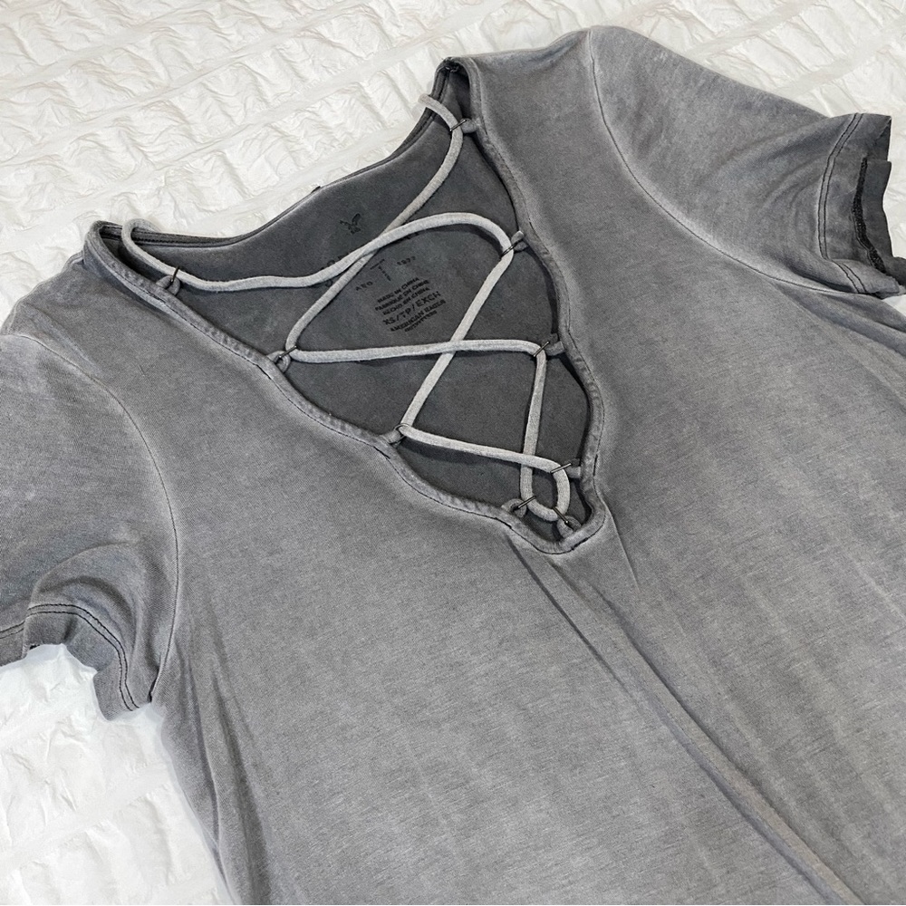 Like New! A American Eagle, soft & sexy T-shirt